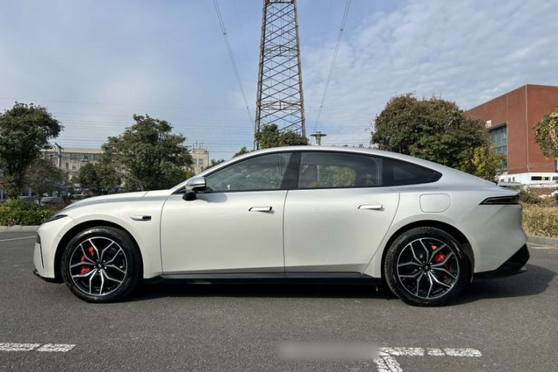 Used Dongfeng eπ eπ007 2025 Model Pure-Electric 565 All-Wheel-Drive Max Leading Edition Exterior 5