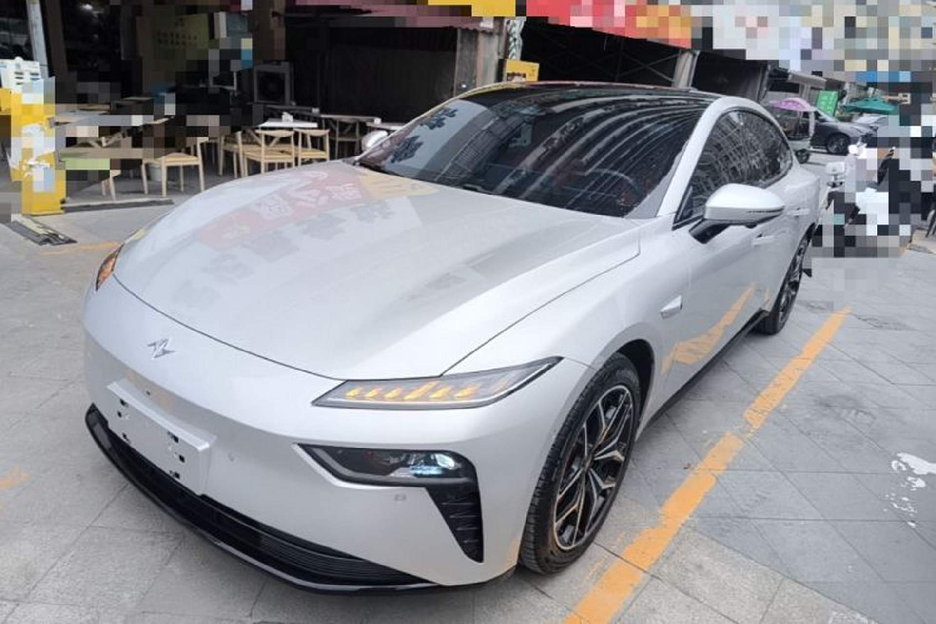 Used Dongfeng eπ eπ007 2025 Model Pure-Electric 565 All-Wheel-Drive Max Leading Edition Front Left 45 Deg