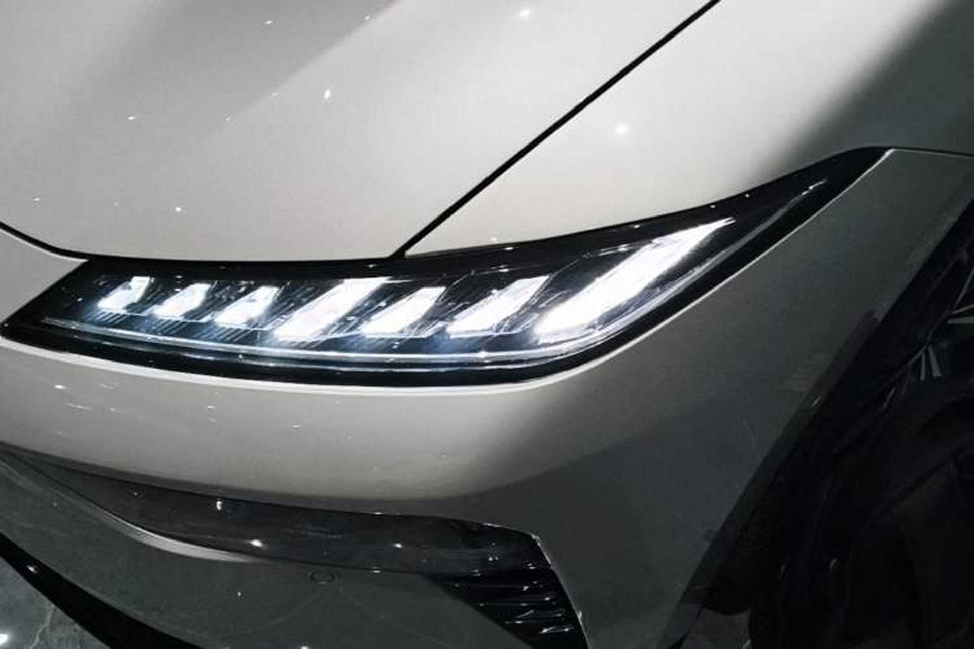 Used Dongfeng eπ eπ007 2025 Model Pure-Electric 565 All-Wheel-Drive Max Leading Edition Left Front Headlight