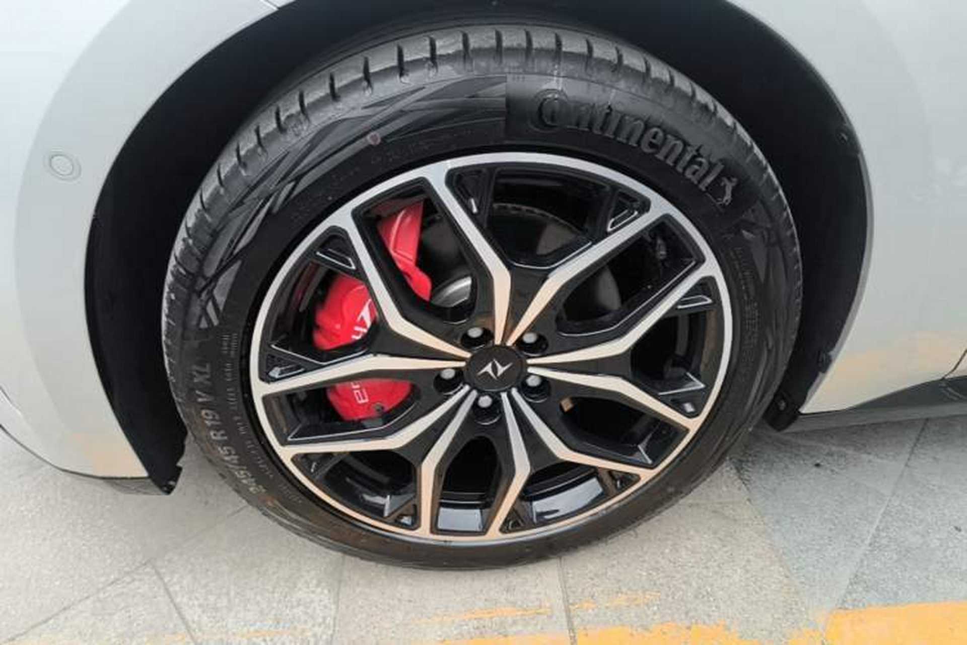Used Dongfeng eπ eπ007 2025 Model Pure-Electric 565 All-Wheel-Drive Max Leading Edition Left Front Wheel Hub