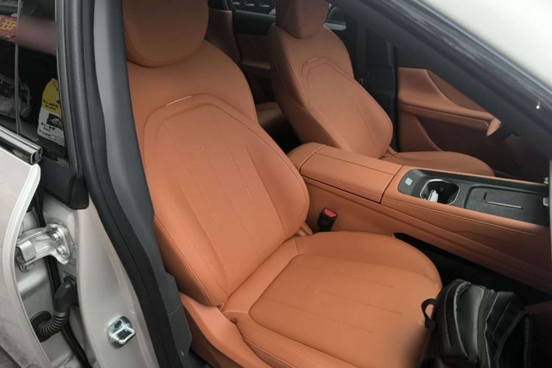 Used Dongfeng eπ eπ007 2025 Model Pure-Electric 565 All-Wheel-Drive Max Leading Edition Right Front Seat
