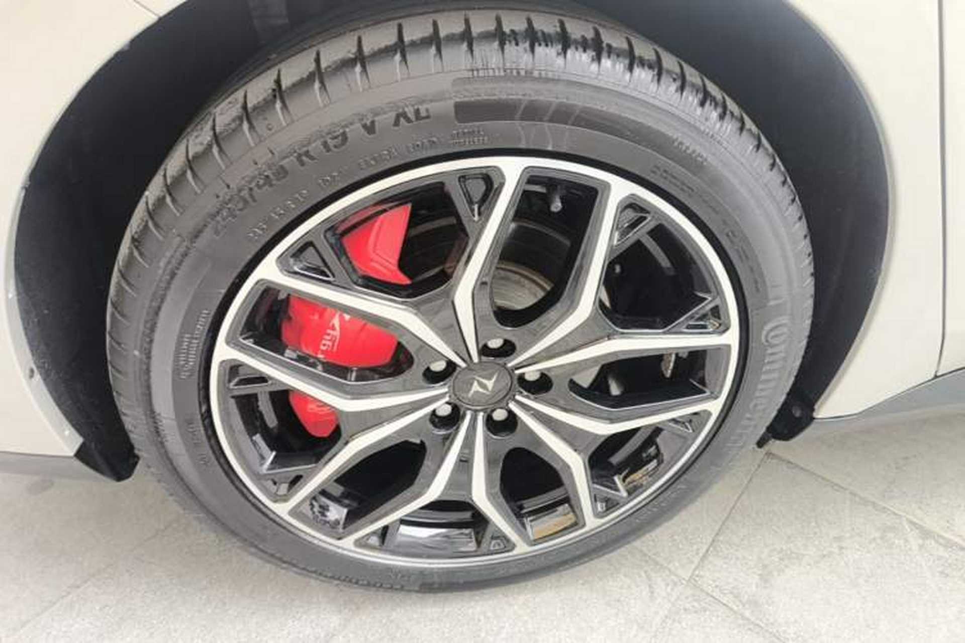 Used Dongfeng eπ eπ007 2025 Model Pure-Electric 565 All-Wheel-Drive Max Leading Edition Right Rear Wheel Hub