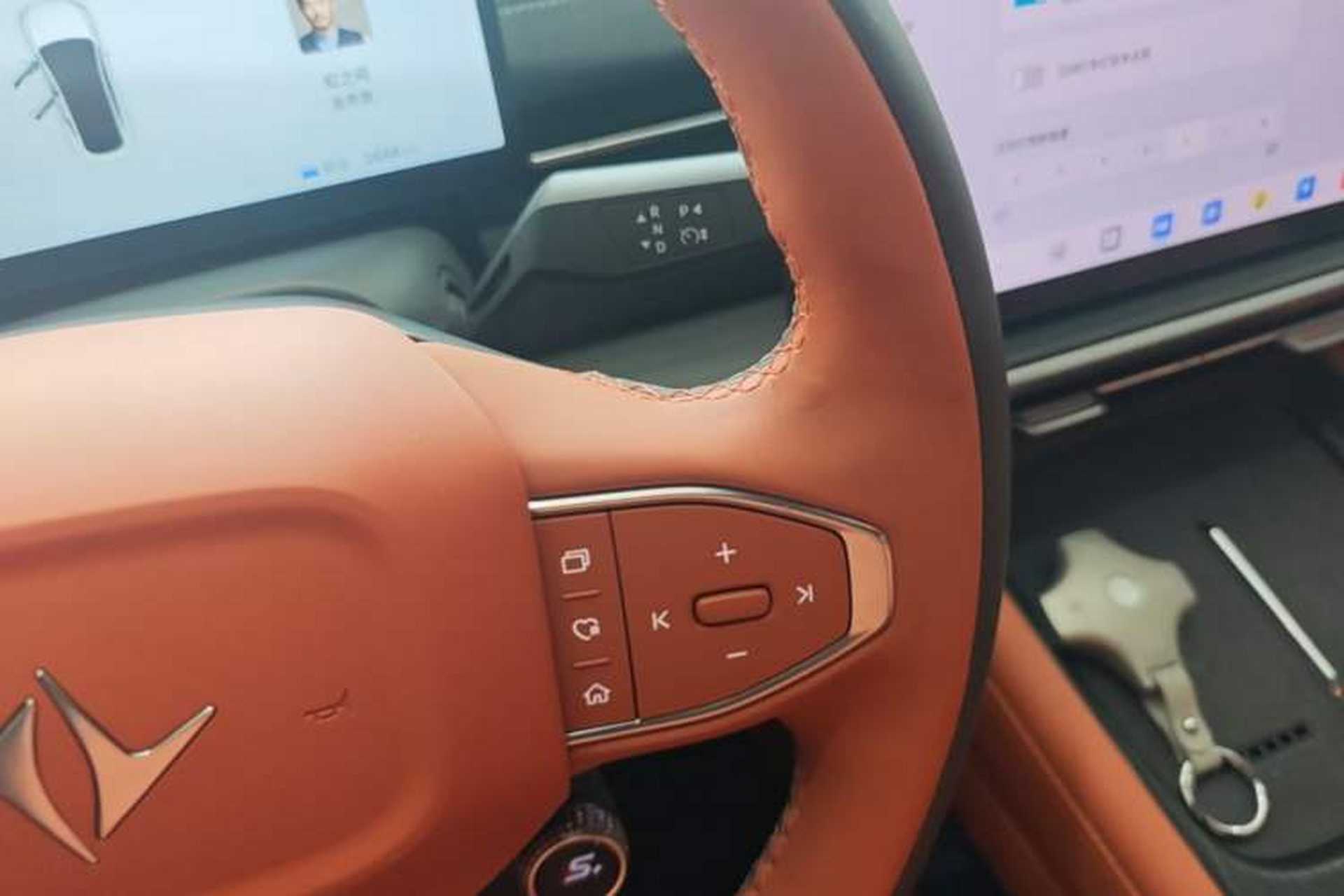 Used Dongfeng eπ eπ007 2025 Model Pure-Electric 550Pro Navigation Edition Gear Lever