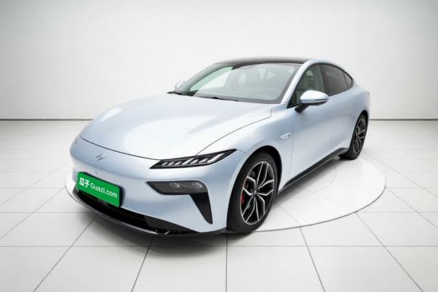 Dongfeng eπ eπ007 2025 Model Pure-Electric 565 All-Wheel-Drive Max Leading Edition مستعملة