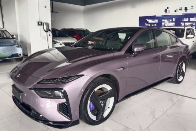 Dongfeng eπ eπ007 2026 Pure Electric 610 Flash Version مستعملة