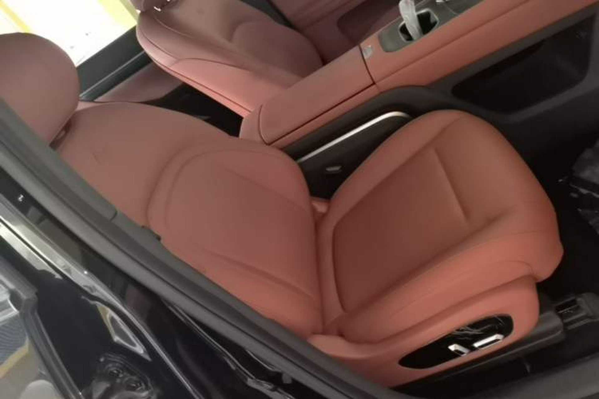 Used Dongfeng eπ eπ008 2024 210Max Range-Extended Version 6 Seats Right Front Seat