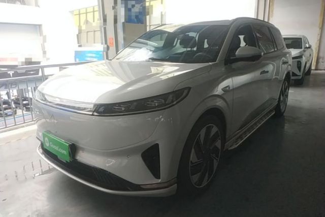 Dongfeng eπ eπ008 2024 210Max Range-Extended Version 6 Seats مستعملة
