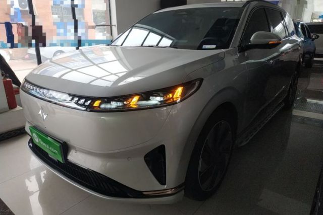 Dongfeng eπ eπ008 2024 210Max Range-Extended Version 6 Seats مستعملة