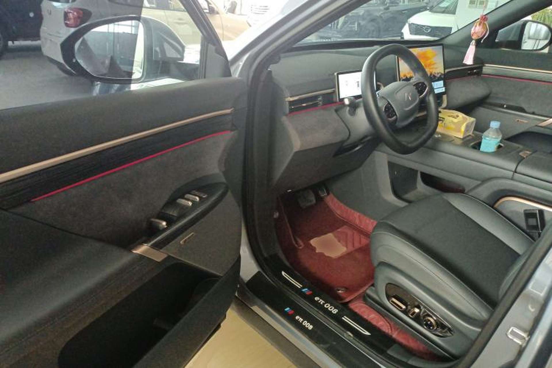 Used Dongfeng eπ eπ008 2024 210Max Range-Extended Version 6 Seats Driver Seat