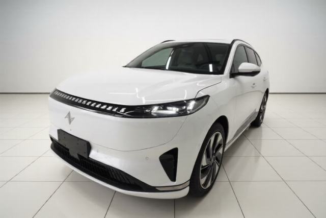 Dongfeng eπ eπ008 2024 636Max All-Electric Version 6 Seats مستعملة