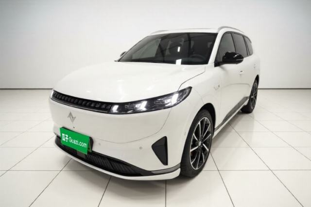 Dongfeng eπ eπ008 2024 210Max Range-Extended Version 6 Seats с пробегом