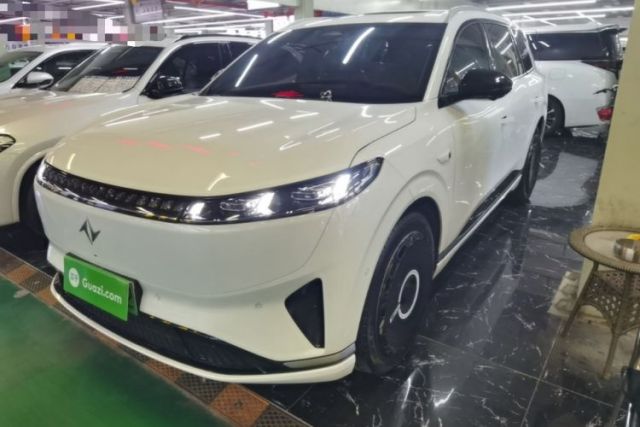 Dongfeng eπ eπ008 2024 210Max Range-Extended Version 6 Seats مستعملة