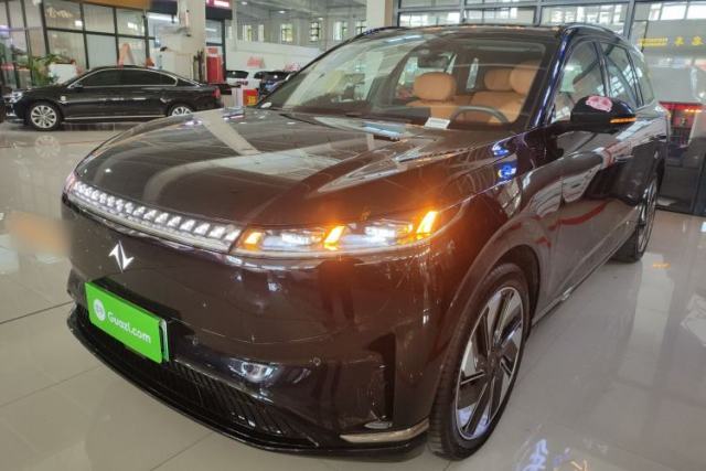 Dongfeng eπ eπ008 2025 210 Ultra LikeYi Edition 5-Seater مستعملة