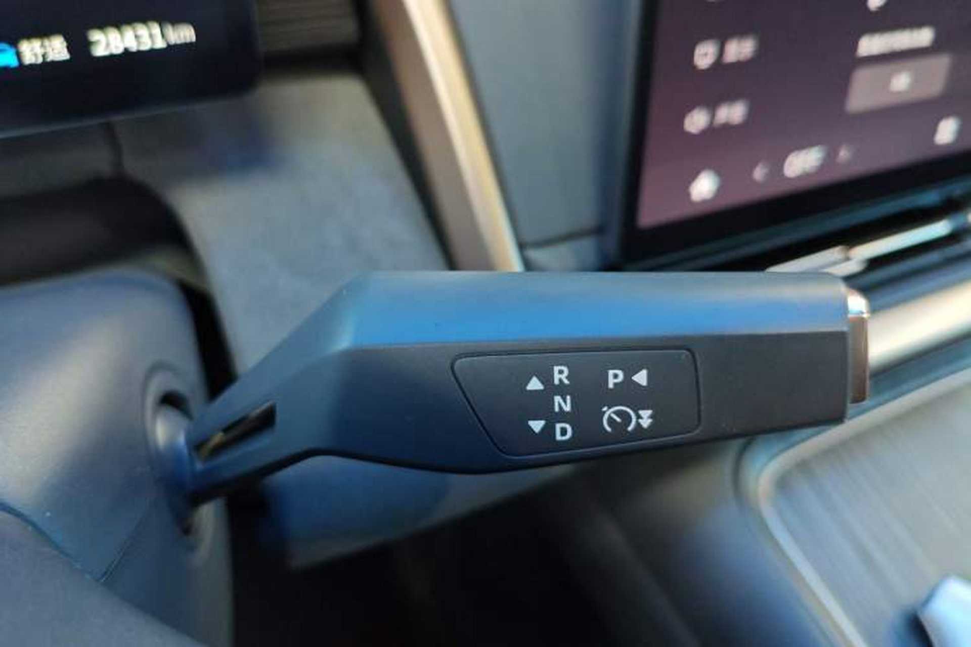 Used Dongfeng eπ eπ008 2025 210 Ultra Range-Extended Version 5 Seats Gear Lever