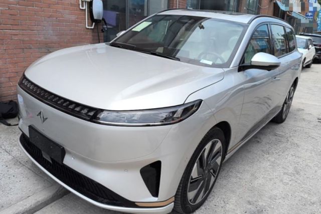 Used Dongfeng eπ eπ008 2025 210 Ultra Range-Extended Version 5 Seats