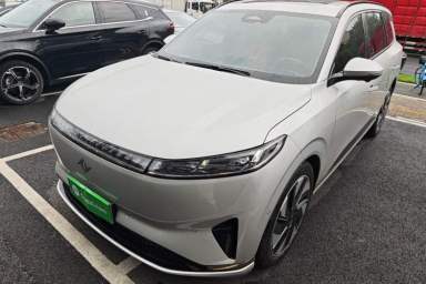 Used Dongfeng eπ eπ008 2025 210 Ultra Range-Extended Version 5 Seats