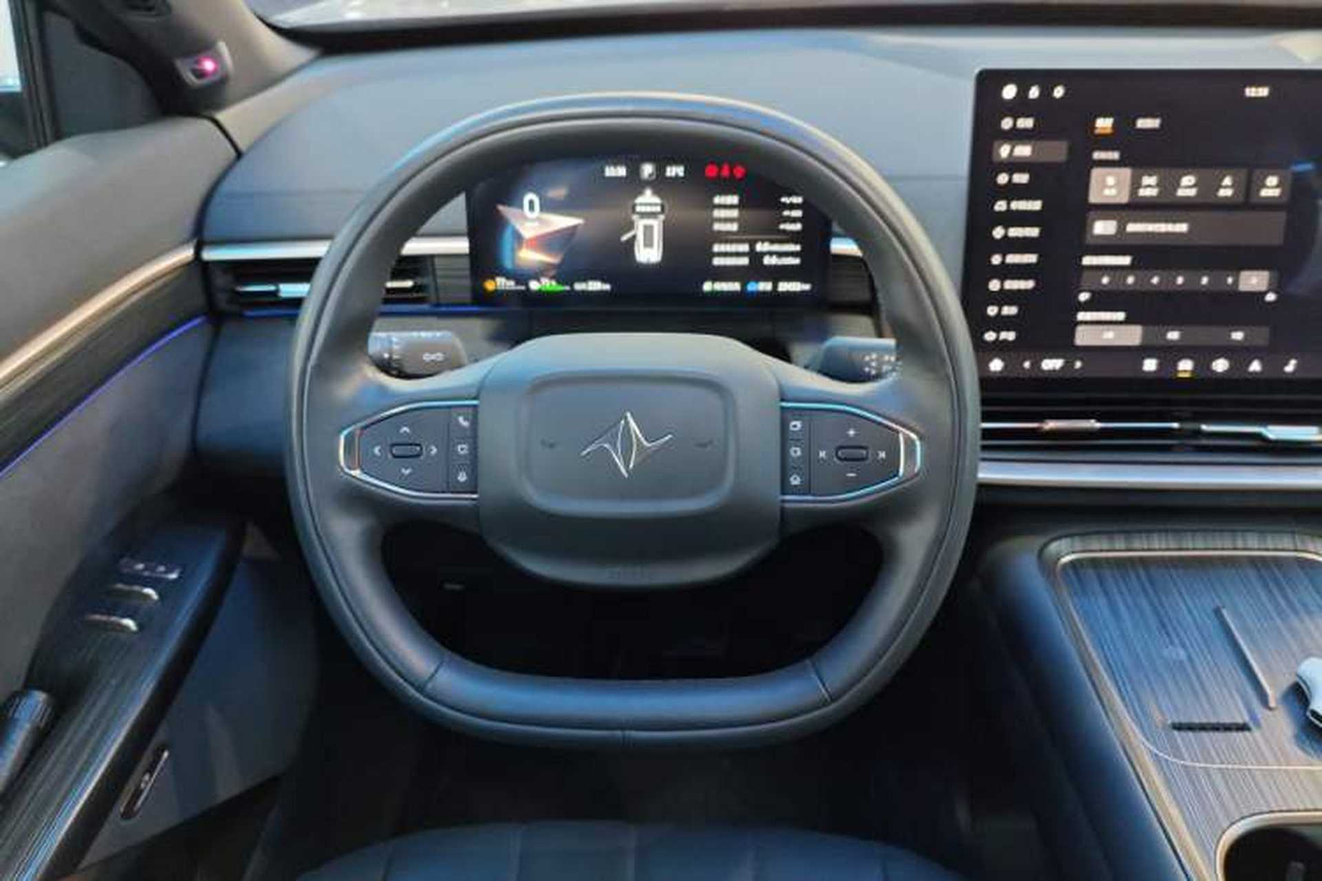 Used Dongfeng eπ eπ008 2025 210 Ultra Range-Extended Version 5 Seats Steering Wheel