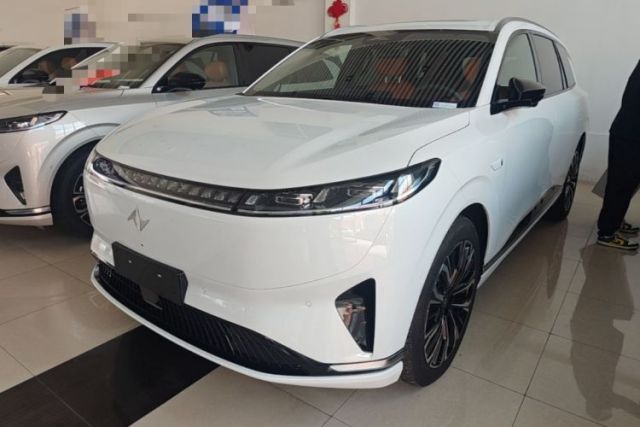 Used Dongfeng eπ eπ008 2025 210 Ultra Smart Drive Version 6 Seats