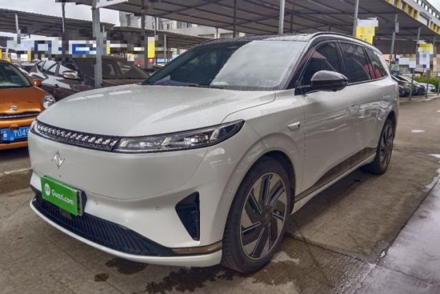 Dongfeng eπ eπ008 2025 210 Ultra Smart Drive Version 6 Seats مستعملة