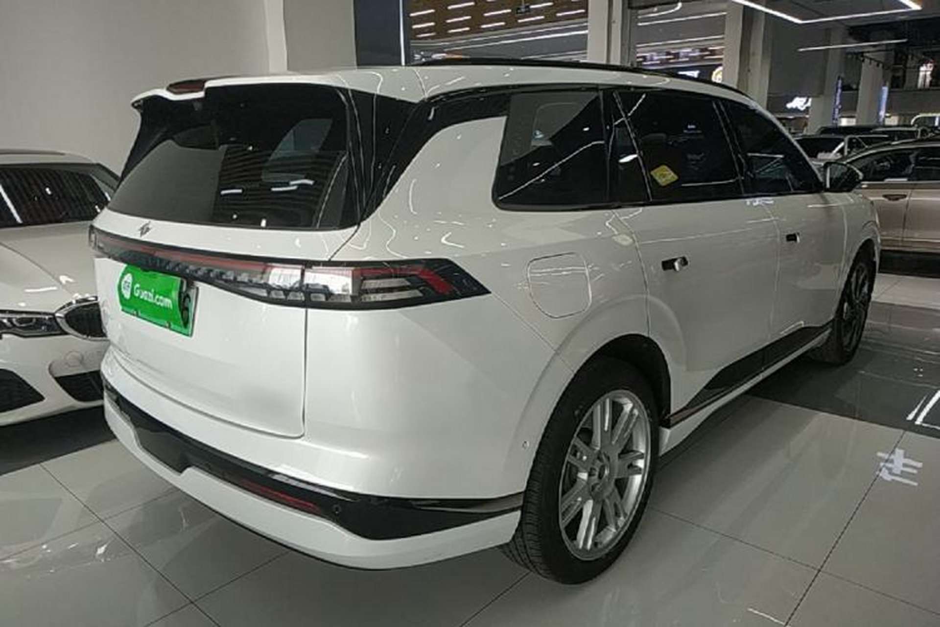 Used Dongfeng eπ eπ008 2025 210 Ultra LikeYi Edition 5-Seater Rear Right 45 Deg