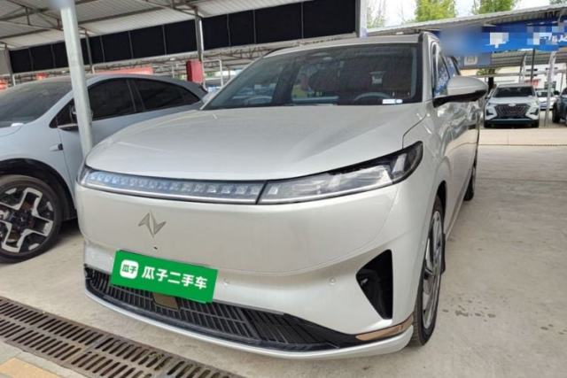 Dongfeng eπ eπ008 2025 210Max Range-Extended Version 5 Seats مستعملة