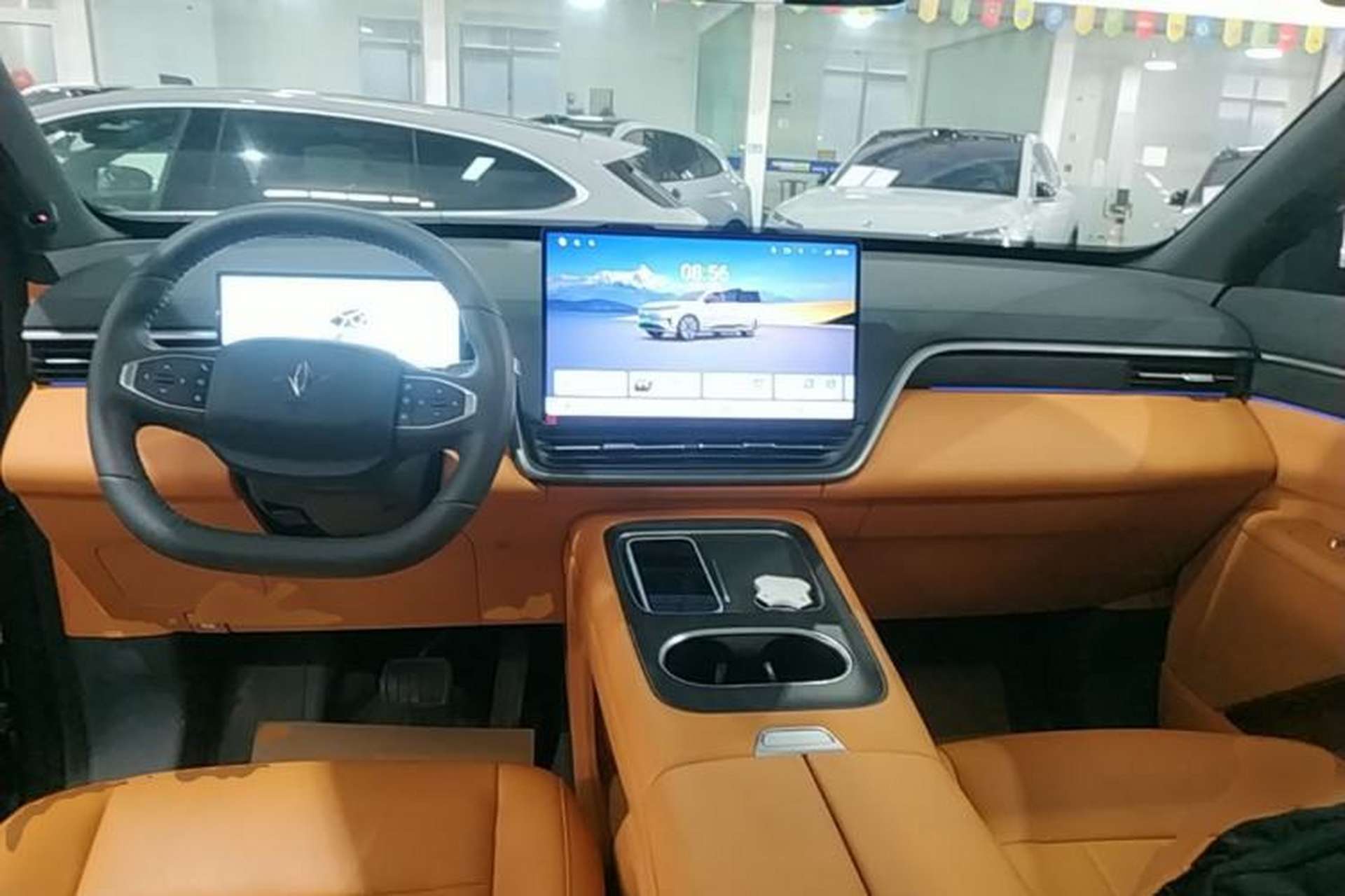 Used Dongfeng eπ eπ008 2026 Model Six-Seat Pure-Electric Family Edition Center Console