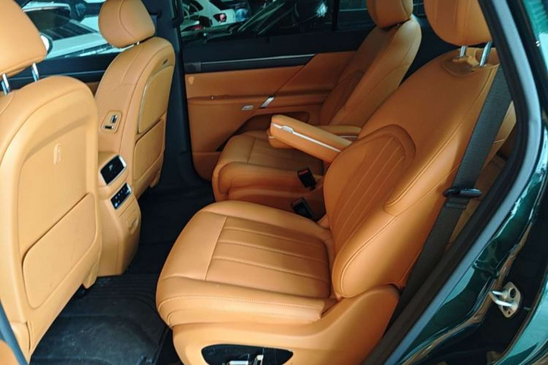 Used Dongfeng eπ eπ008 2026 Model Six-Seat Range-Extended Family Edition Left Rear Seat