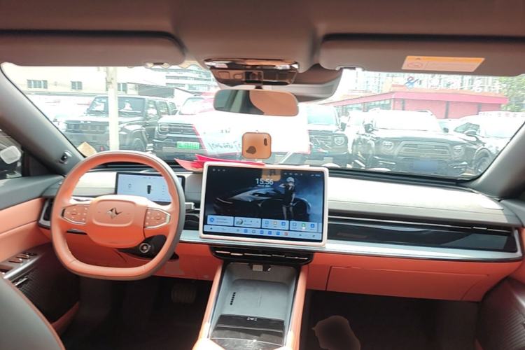 Used Dongfeng eπ eπ007 2024 200Pro Range-Extended Version Center Console