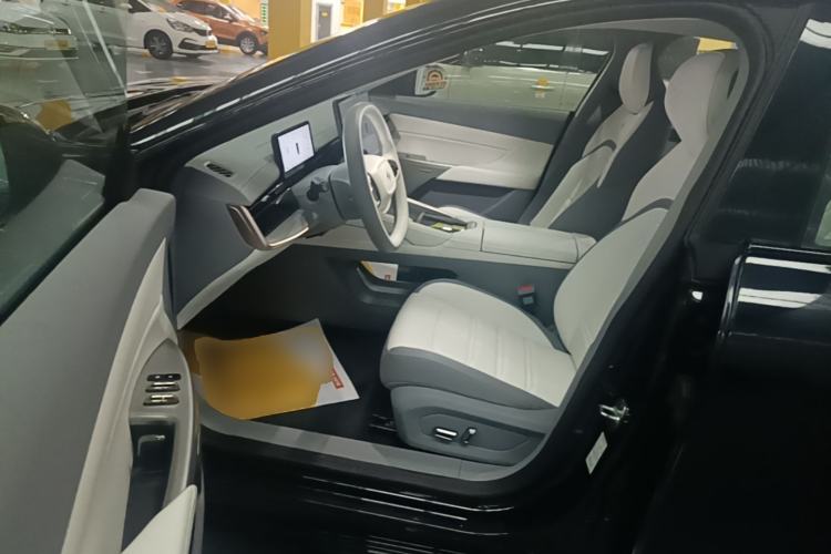 Used Dongfeng eπ eπ007 2024 620 Pro Version Driver Seat