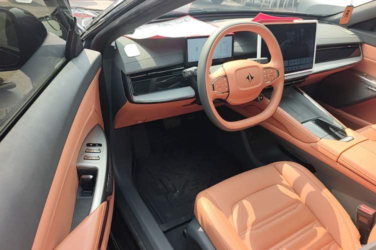 Used Dongfeng eπ eπ007 2024 200Pro Range-Extended Version Driver Seat
