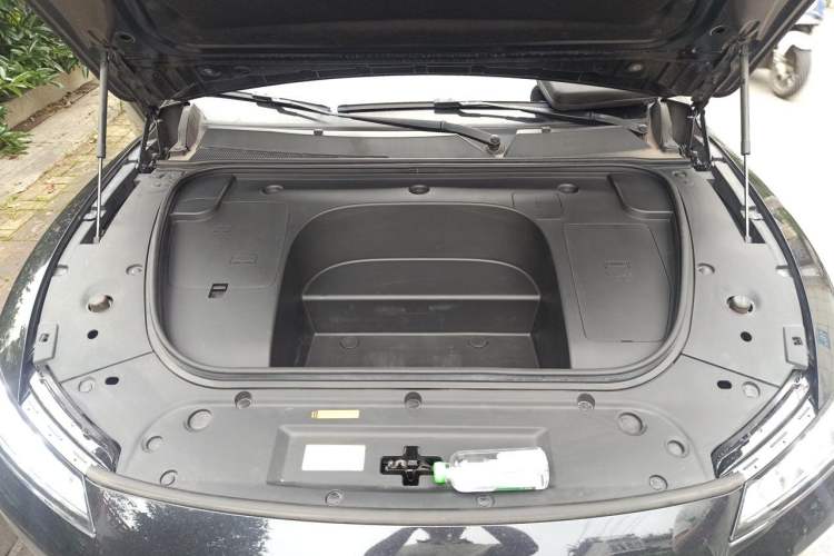 Used Dongfeng eπ eπ007 2024 620 Pro Version Engine Bay