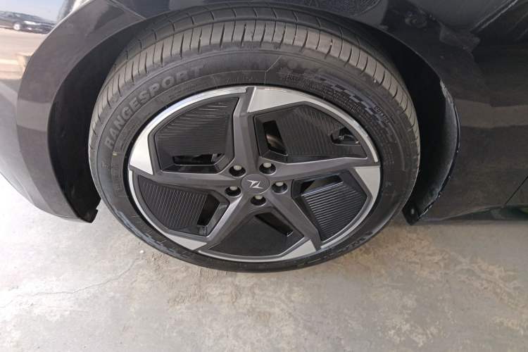 Used Dongfeng eπ eπ007 2024 Pure Electric 530 Air Edition Exterior 4