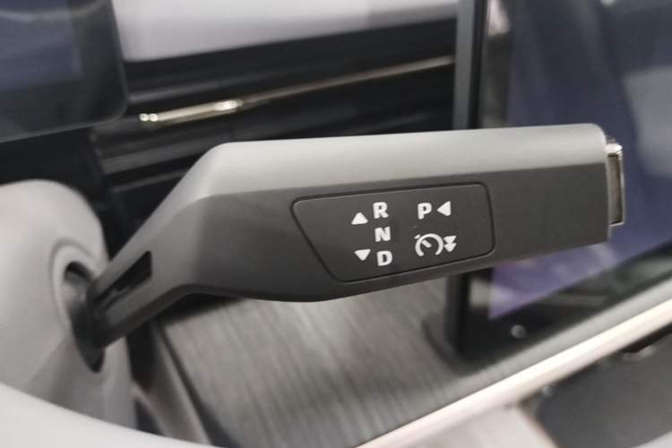 Used Dongfeng eπ eπ007 2024 620 Pro Version Gear Lever