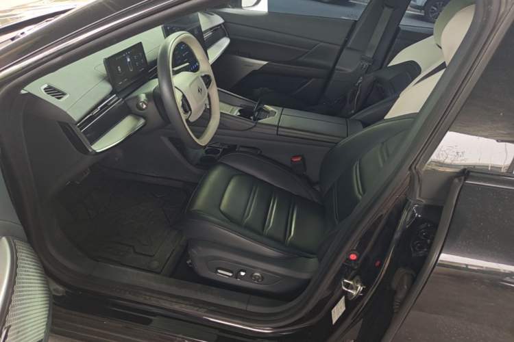 Used Dongfeng eπ eπ007 2024 530 Pro Version Left Front Seat
