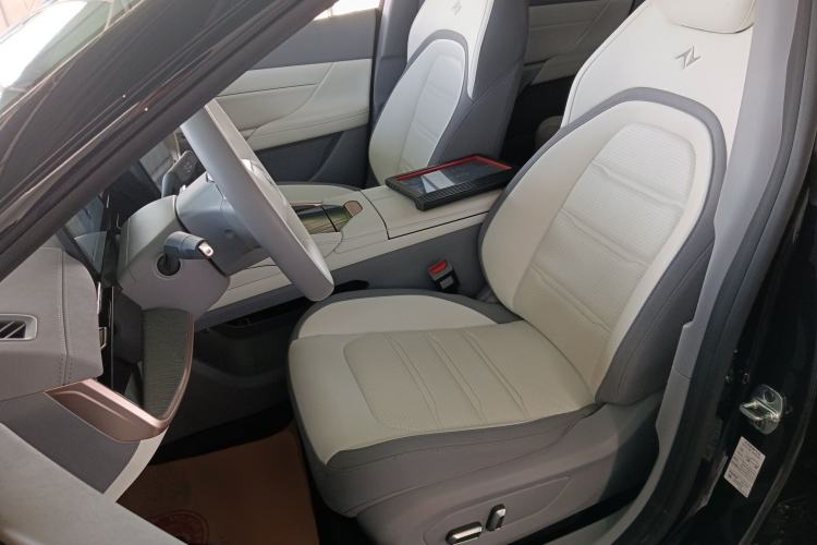 Used Dongfeng eπ eπ007 2024 Pure Electric 530 Air Edition Left Front Seat