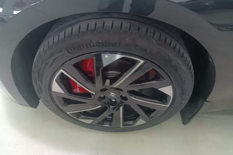Used Dongfeng eπ eπ007 2024 620 Pro Version Left Front Wheel Hub