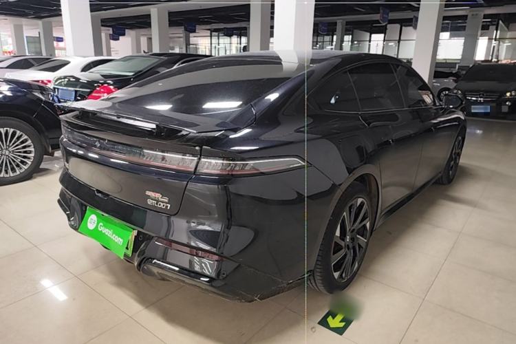 Used Dongfeng eπ eπ007 2024 Range-Extended 200 RuYi Edition Rear Right 45 Deg
