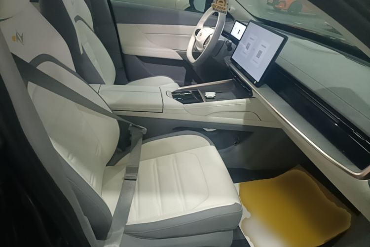 Used Dongfeng eπ eπ007 2024 620 Pro Version Right Front Seat