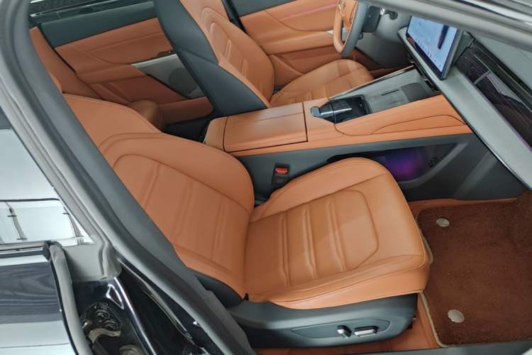 Used Dongfeng eπ eπ007 2024 200Pro Range-Extended Version Right Front Seat