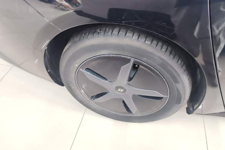 Used Dongfeng eπ eπ007 2024 530 Pro Version Right Rear Wheel Hub