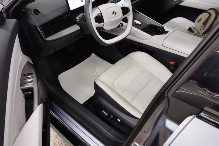 Used Dongfeng eπ eπ007 2024 620 Pro Version Driver Seat