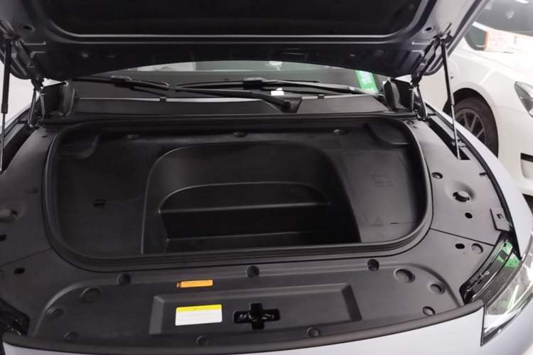 Used Dongfeng eπ eπ007 2024 620 Pro Version Engine Bay