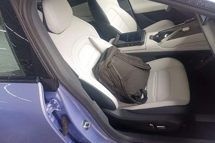 Used Dongfeng eπ eπ007 2024 530 Pro Version Right Front Seat