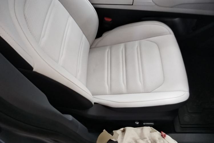 Used Dongfeng eπ eπ007 2024 620 Pro Version Right Front Seat