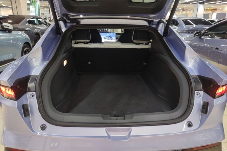 Used Dongfeng eπ eπ007 2024 620 Pro Version Trunk