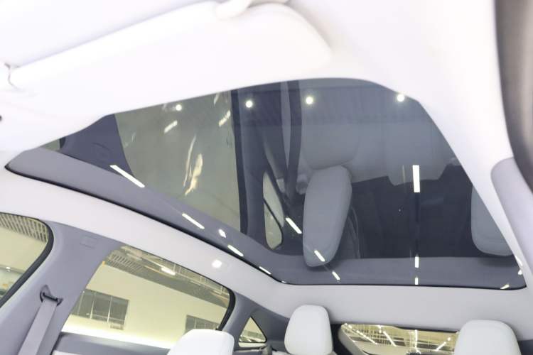 Used Dongfeng eπ eπ007 2024 620 Pro Version Roof