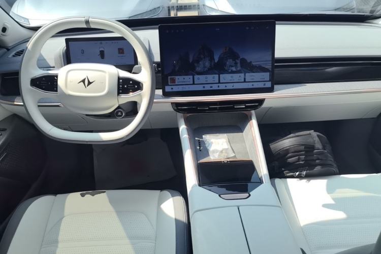 Used Dongfeng eπ eπ007 2024 Pure Electric 540 All-Wheel Drive Max Edition Center Console