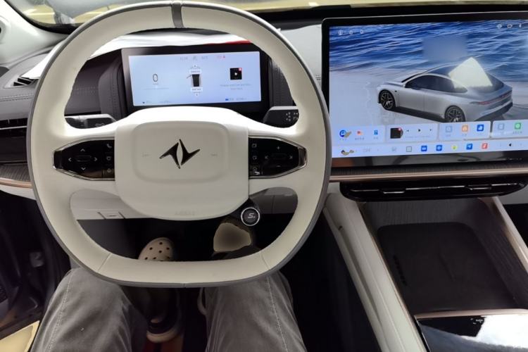 Used Dongfeng eπ eπ007 2024 Pure Electric 540 All-Wheel Drive Max Edition Center Console