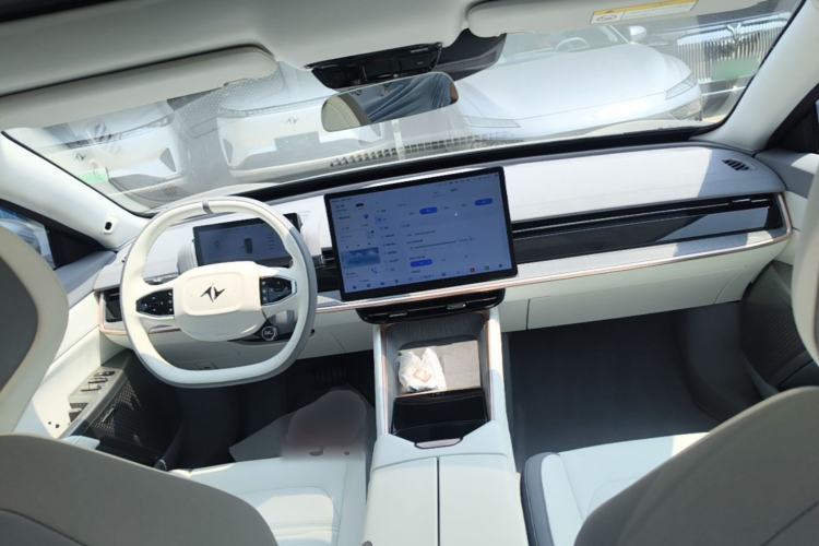 Used Dongfeng eπ eπ007 2024 Pure Electric 540 All-Wheel Drive Max Edition Center Console