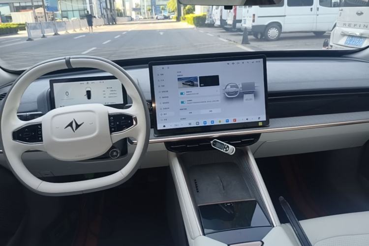 Used Dongfeng eπ eπ007 2024 Pure Electric 540 All-Wheel Drive Max Edition Center Console